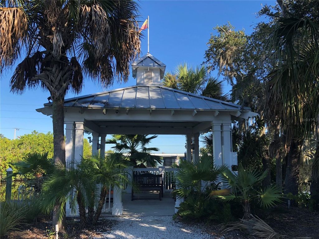 Image 48 of property listing at 5647 KEY LARGO COURT C-07, Bradenton, FL 34203