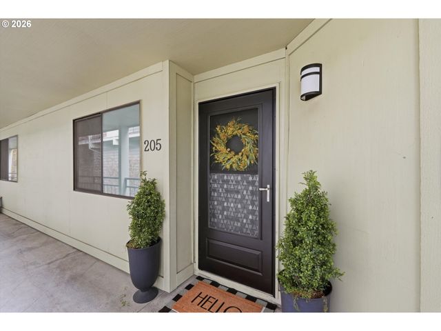 4926 S CORBETT Ave 205, Portland, OR 97239