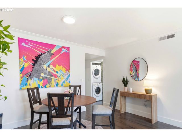 4926 S CORBETT Ave 205, Portland, OR 97239