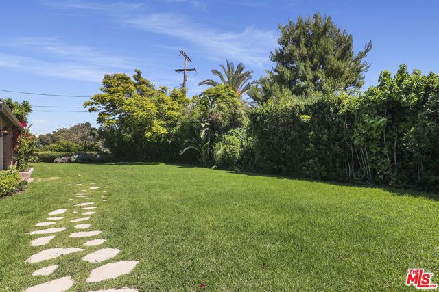 400 Vance Street, Pacific Palisades (los Angeles), CA 90272