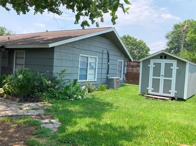 1202 Dunstan Road, Pasadena, TX 77502