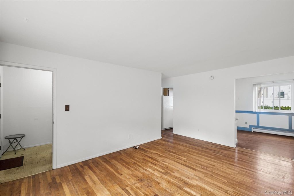 544 Park Avenue, Centereach, NY 11720 — photo 4