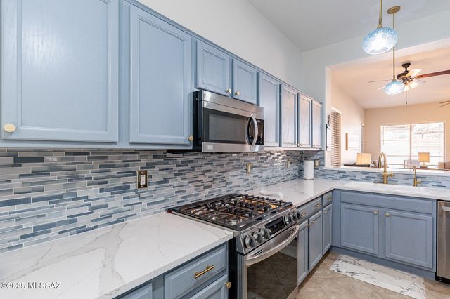 5874 S Azure Vista Way, Green Valley, AZ 85622