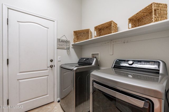 5874 S Azure Vista Way, Green Valley, AZ 85622