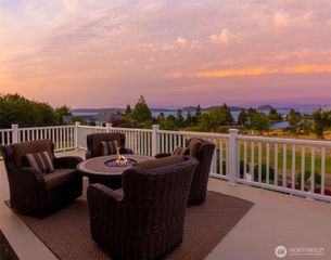 695 Dugualla Road, Oak Harbor, WA 98277