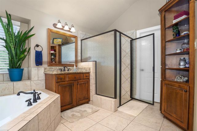 3210 Fm 3065, Colmesneil, TX 75938