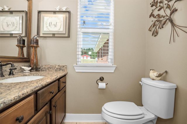 3210 Fm 3065, Colmesneil, TX 75938