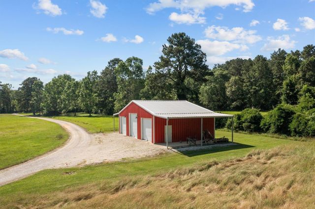 3210 Fm 3065, Colmesneil, TX 75938