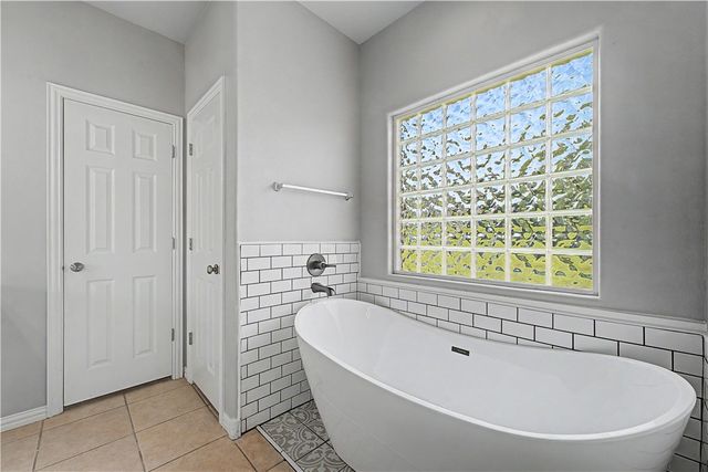 12923 Galyean Road, Bentonville, AR 72712