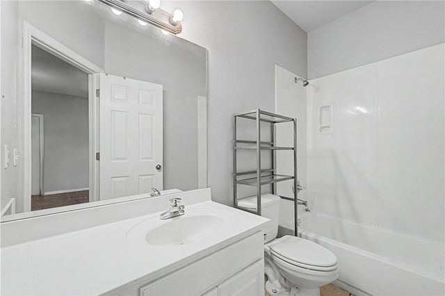 12923 Galyean Road, Bentonville, AR 72712
