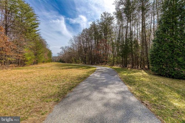 828 ORIOLE AVE, Glen Burnie, MD 21060