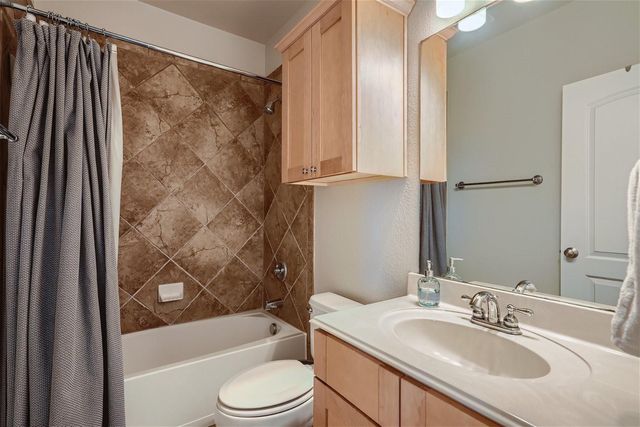 216 Sunrise Ridge CV, Austin, TX 78738