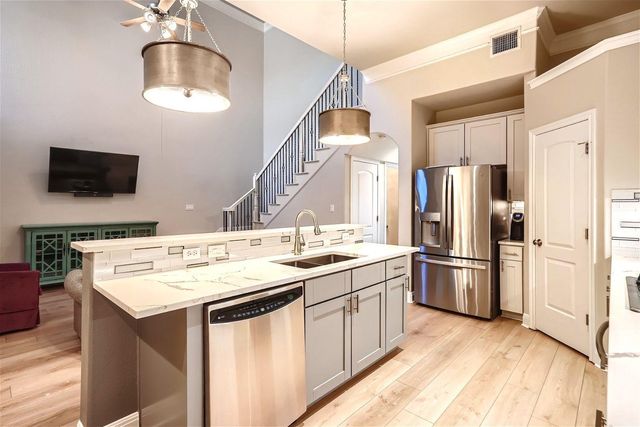 216 Sunrise Ridge CV, Austin, TX 78738