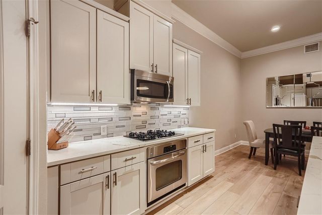 216 Sunrise Ridge CV, Austin, TX 78738