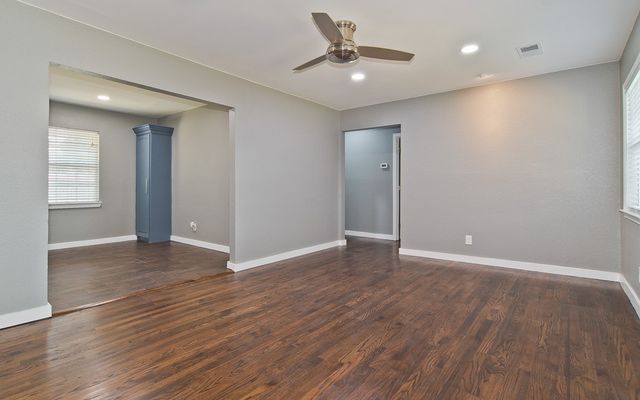 3039 Grayson Drive, Dallas, TX 75224