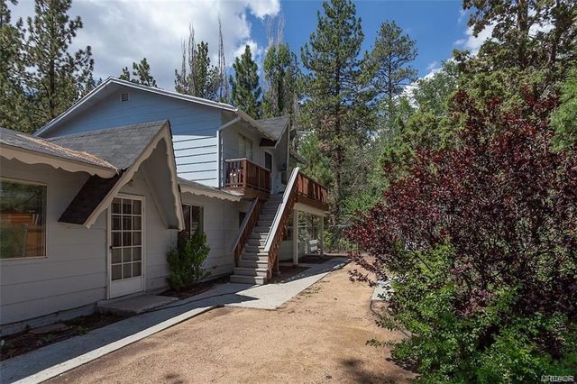1017 Greenway Drive, Big Bear, CA 92314
