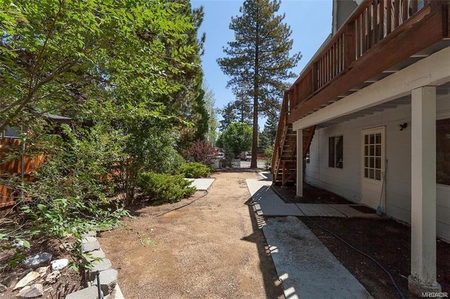 1017 Greenway Drive, Big Bear, CA 92314