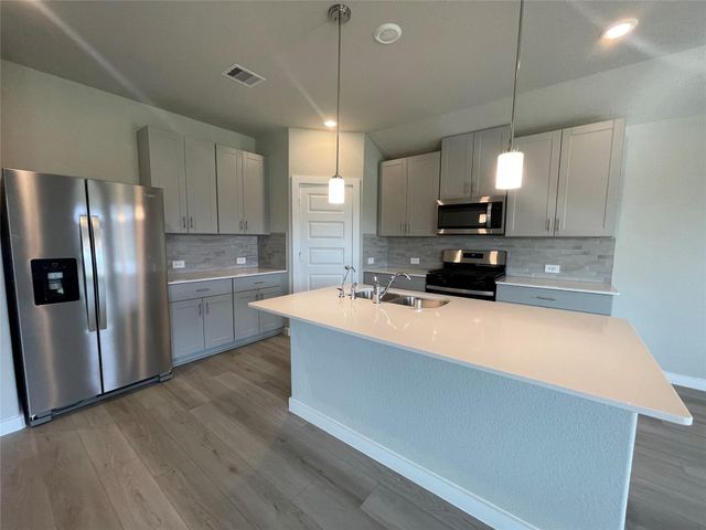 6406 Brazos Trail Drive, Richmond, TX 77469