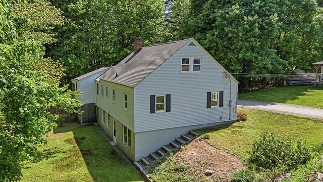 572 Massachusetts Ave, Lunenburg, MA 01462
