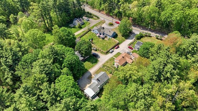 572 Massachusetts Ave, Lunenburg, MA 01462