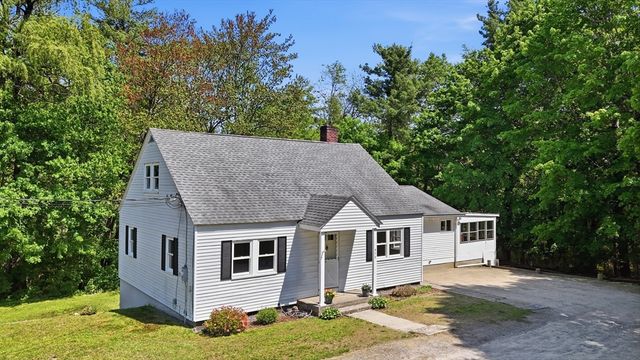 572 Massachusetts Ave, Lunenburg, MA 01462