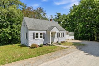 572 Massachusetts Ave, Lunenburg, MA 01462