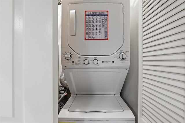 2140 N Winchester Avenue 10, Chicago, IL 60614