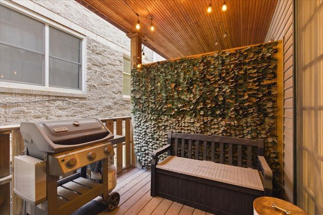 2140 N Winchester Avenue 10, Chicago, IL 60614