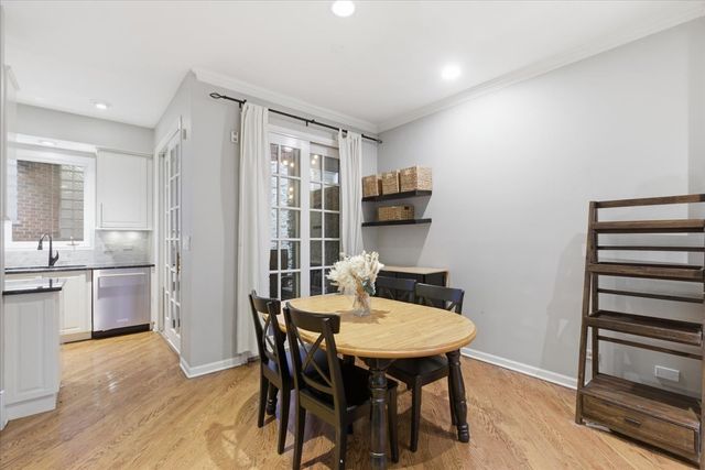 2140 N Winchester Avenue 10, Chicago, IL 60614