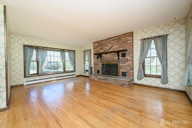 105 Morning Glory Road, Warren, NJ 07059