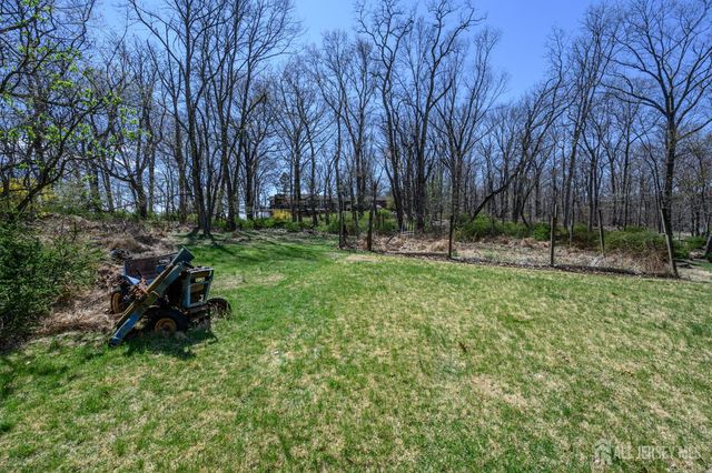 105 Morning Glory Road, Warren, NJ 07059