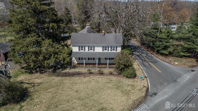 105 Morning Glory Road, Warren, NJ 07059