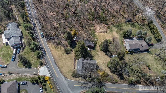 105 Morning Glory Road, Warren, NJ 07059