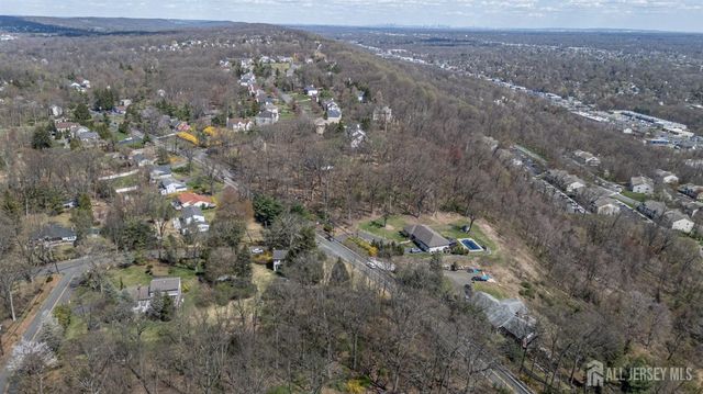 105 Morning Glory Road, Warren, NJ 07059