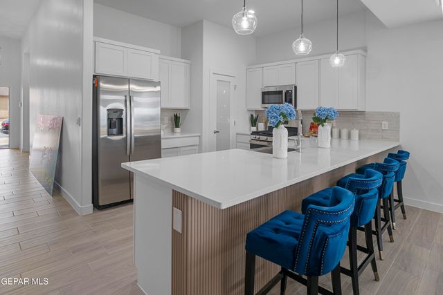 436 Plateau Drive, Socorro, TX 79927