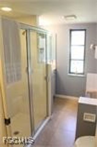 907 Cape Coral PKWY W, Cape Coral, FL 33914