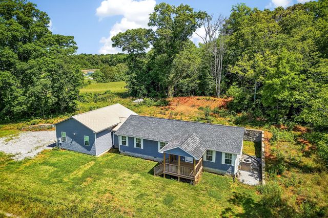 6101 Old Kentucky Rd, Sparta, TN 38583