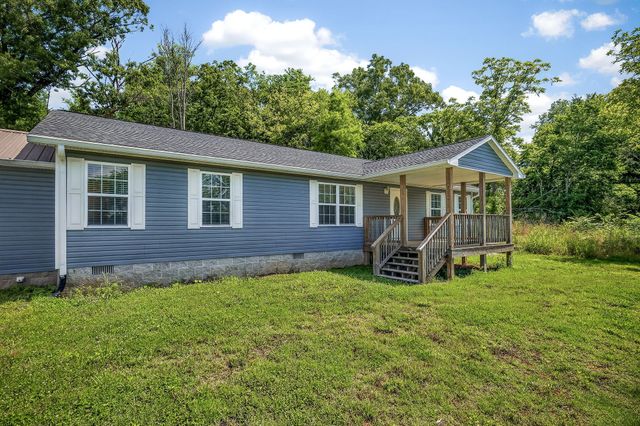6101 Old Kentucky Rd, Sparta, TN 38583