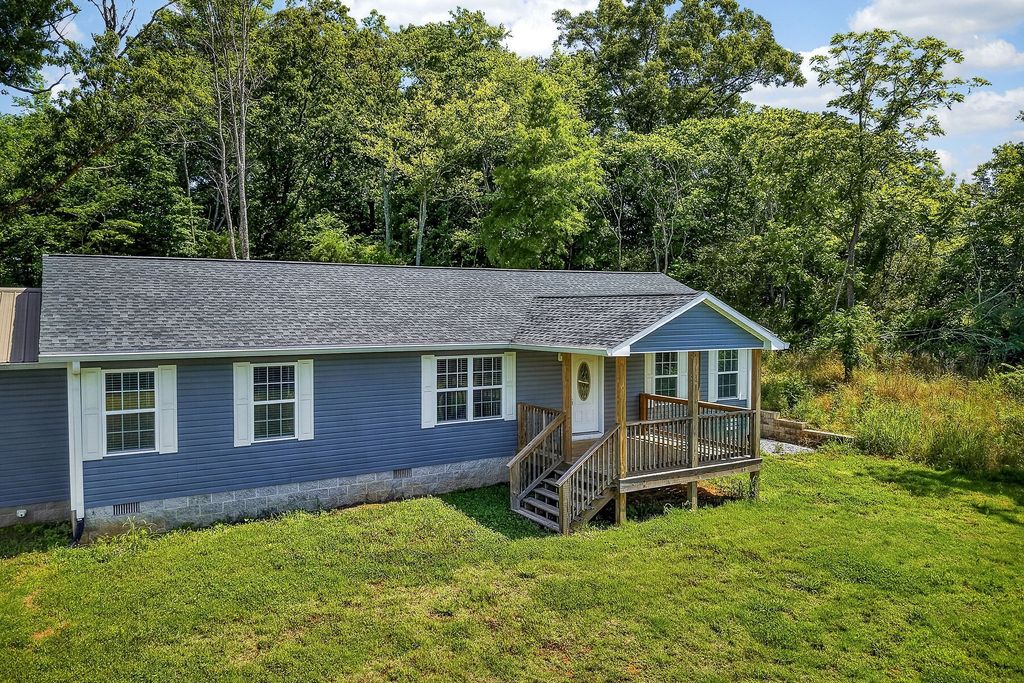 6101 Old Kentucky Rd, Sparta, TN 38583