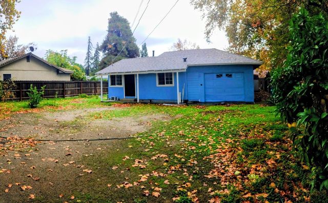 15695 El Capitan Way, Delhi, CA 95315