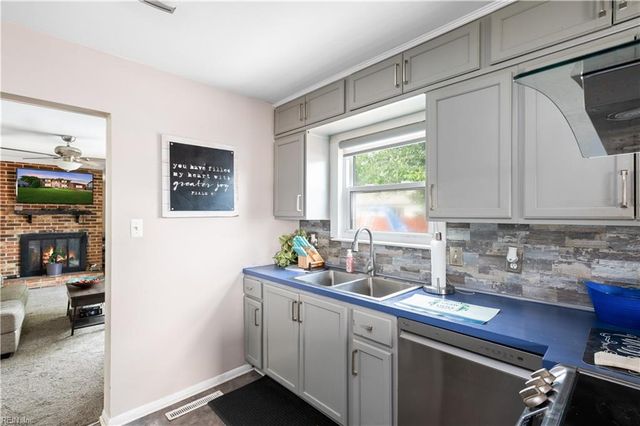 5328 Sir Barton DR, Virginia Beach, VA 23462