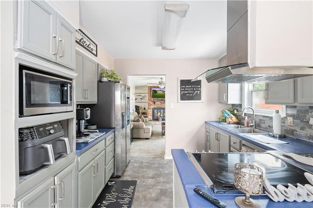 5328 Sir Barton DR, Virginia Beach, VA 23462