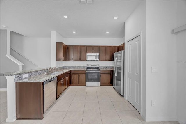 2524 SUNRAY VENUS WAY, Ruskin, FL 33570