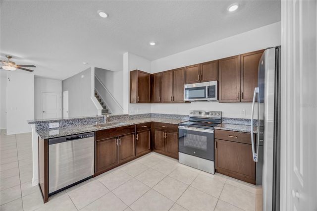 2524 SUNRAY VENUS WAY, Ruskin, FL 33570