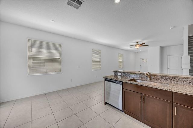 2524 SUNRAY VENUS WAY, Ruskin, FL 33570