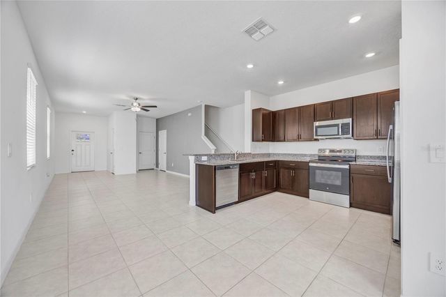 2524 SUNRAY VENUS WAY, Ruskin, FL 33570