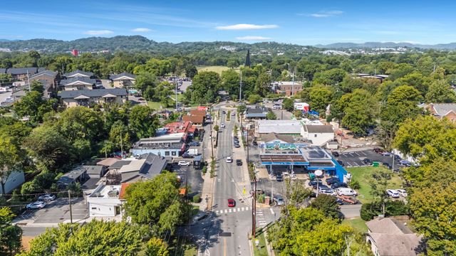 4412 Westlawn Dr, Nashville, TN 37209