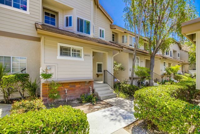 24351 Marquis Court 302, Laguna Hills, CA 92653