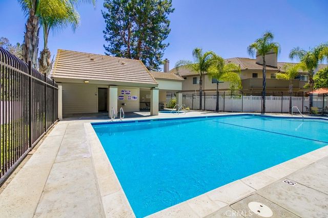 24351 Marquis Court 302, Laguna Hills, CA 92653