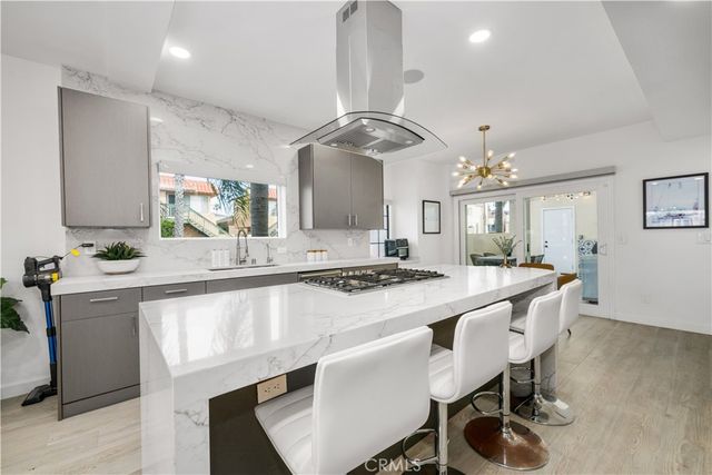 122 21st, Huntington Beach, CA 92648